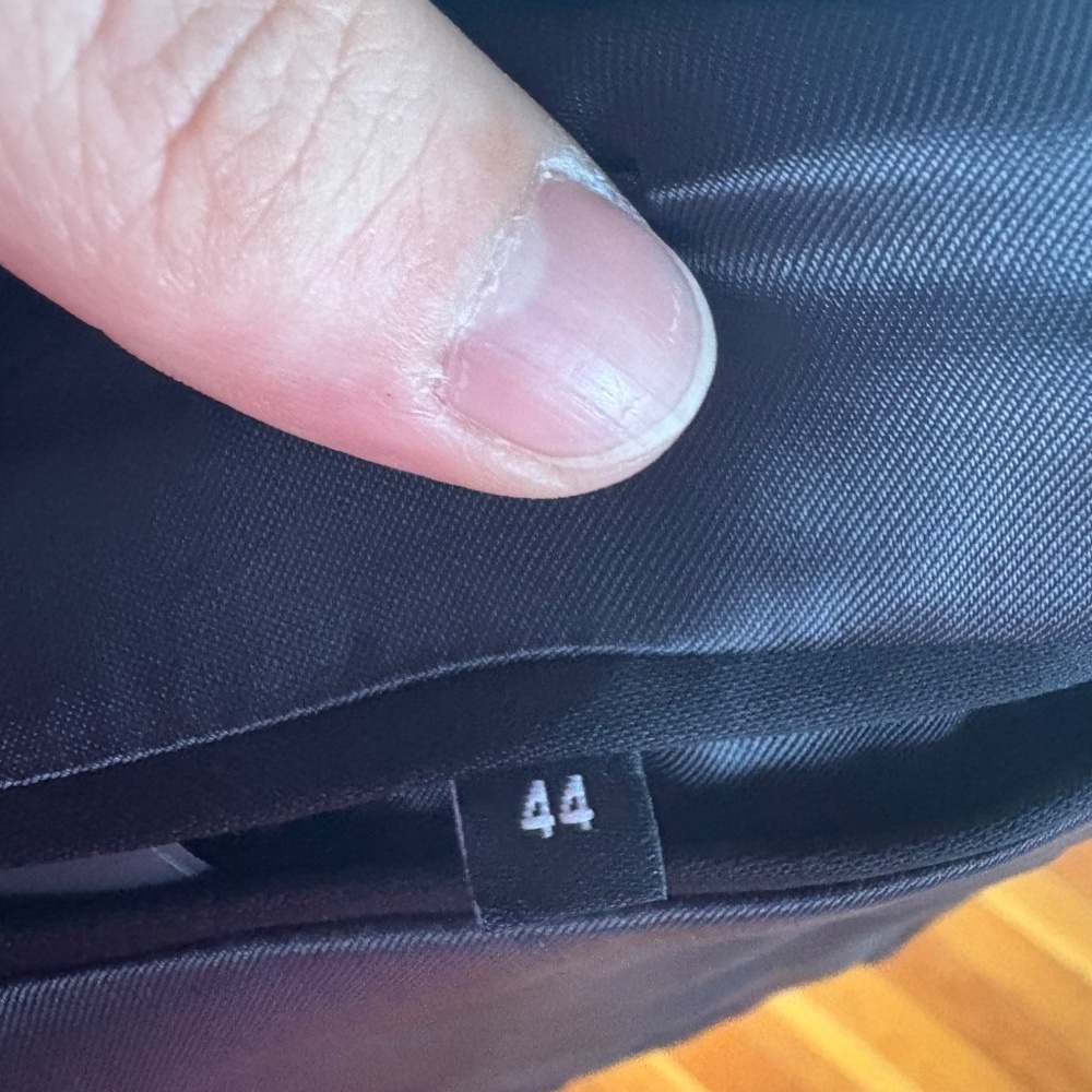 Blazer - Picture 2 of 5